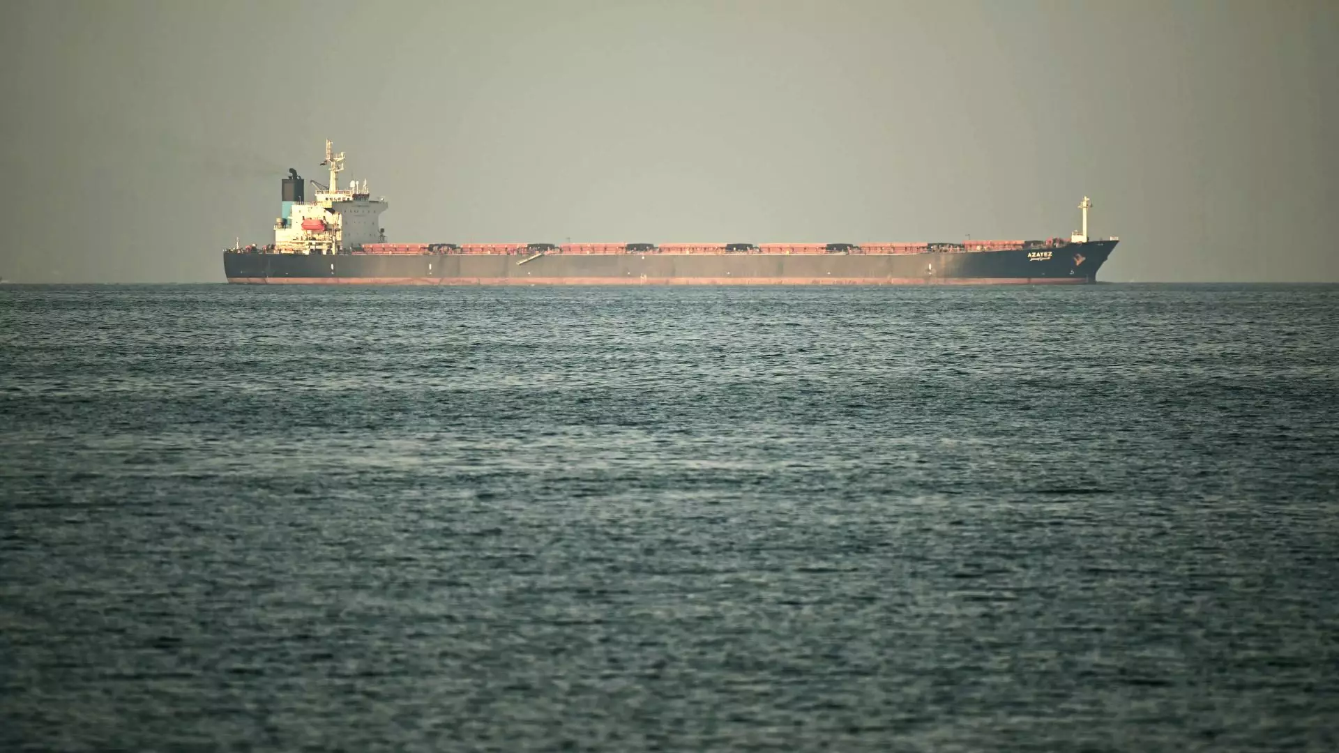 Răsturnare de situație. Iranul a anunțat, din nou, că Strâmtoarea Ormuz este deschisă. „Navele şi vasele pot trece"